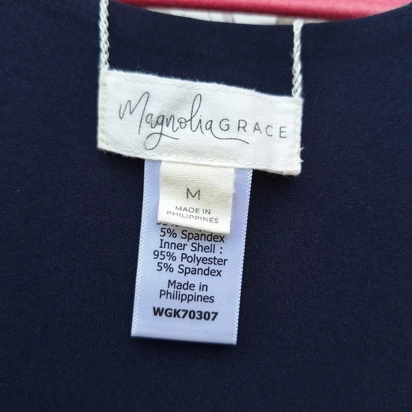 🌟 Reversible Sleeveless Dress from Magnolia Grace size medium - Picture 5 of 6